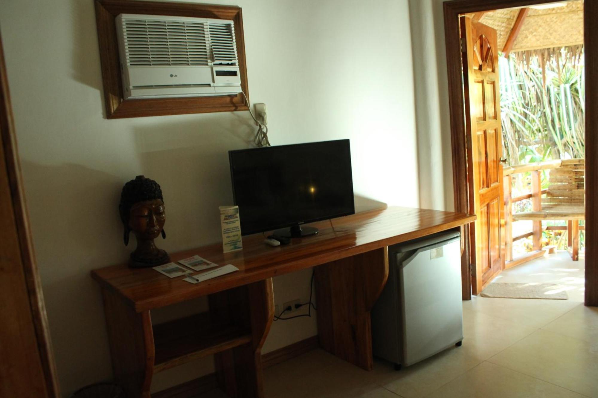 Nigi Nigi Nu Noos 'E' Nu Nu Noos Hotel Balabag  Kamer foto